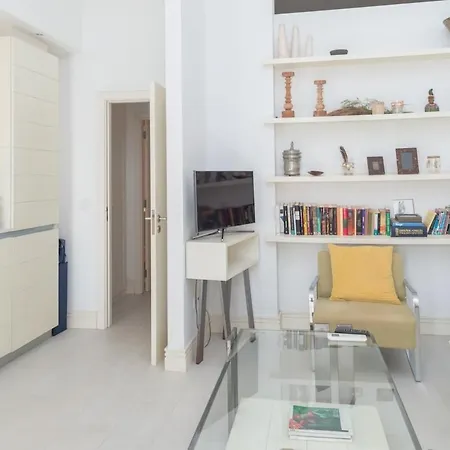Lightbooking Fabrica Algarve Apartment